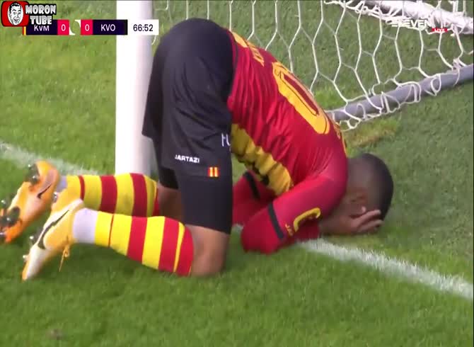 Video :Belgian player makes biggest mistake of the year